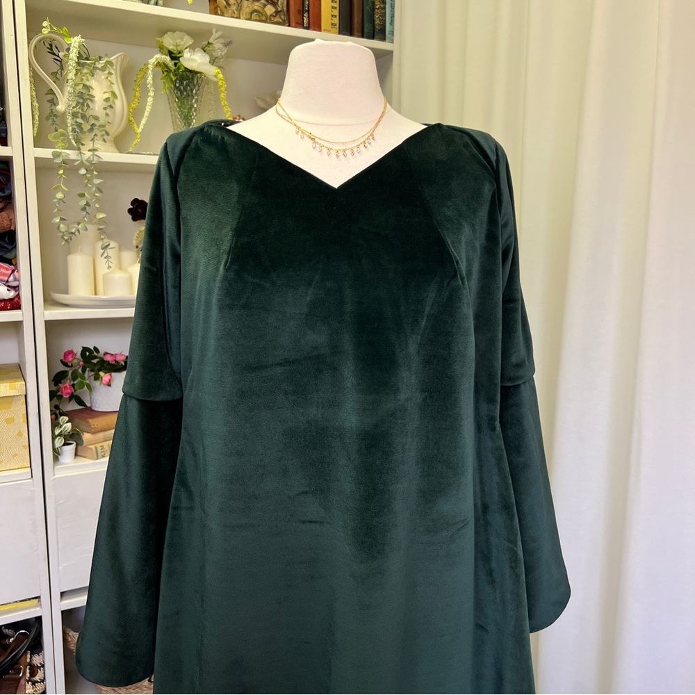 Vintage Style Handmade Green Velvet Bell Sleeve Mini Dress - Picture 1 of 16